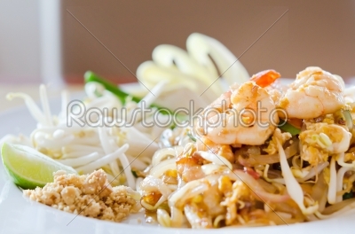  Pad thai is Thai food
